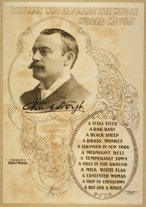 Ein Mann mit Schnurrbart, Brille und ernstem Gesichtsausdruck, der einen Anzug und eine Krawatte trägt, mit der Aufschrift "Der Mann, der die ganze Welt zum Lachen gebracht hat" darüber.