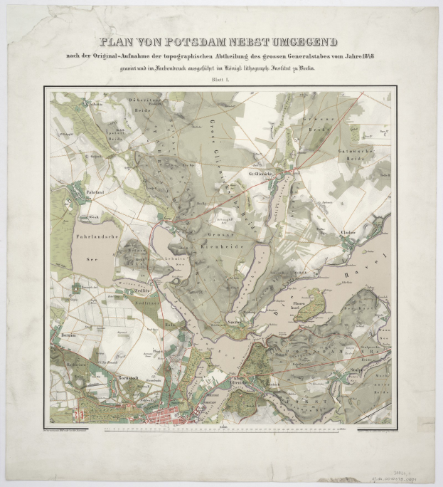 Ein detaillierter historischer Stadtplan von Potsdam, Deutschland, der Straßen, Gebäude und Sehenswürdigkeiten zeigt, mit Text oben und unten auf dem Papier.