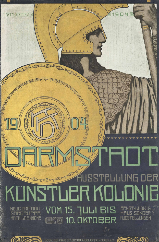 Plakat fuer ein 1904er Berlin-Konzert mit einer Person in einem Helm, die ein Schild haelt, mit «Darmstadt» und «Kuenstler Kolonie» in fetter Schrift.