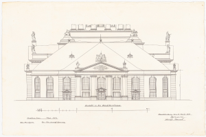 Eine detaillierte Zeichnung der Schlosshof-Gebäudefassade in Dresden, Deutschland, mit zahlreichen Fenstern und Statuen, skizziert auf einem Blatt Papier mit sichtbarem Text.