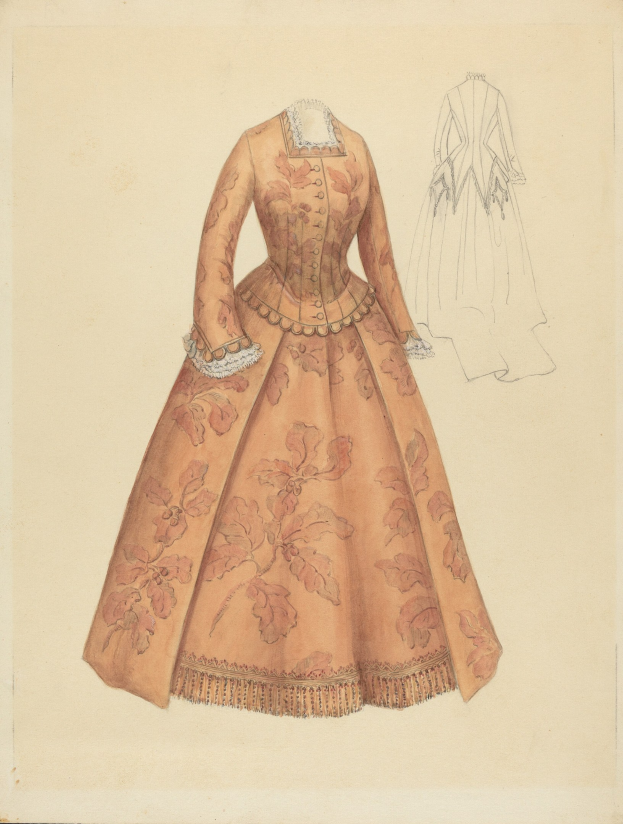 Ausführliches Kostümdesign aus dem 18. Jahrhundert für ein bodenlanges Kleid mit hohem Kragen, floral gemustertem Oberteil in Rosa, Lila und Blau sowie einem Spitzenbesatz am Rock.