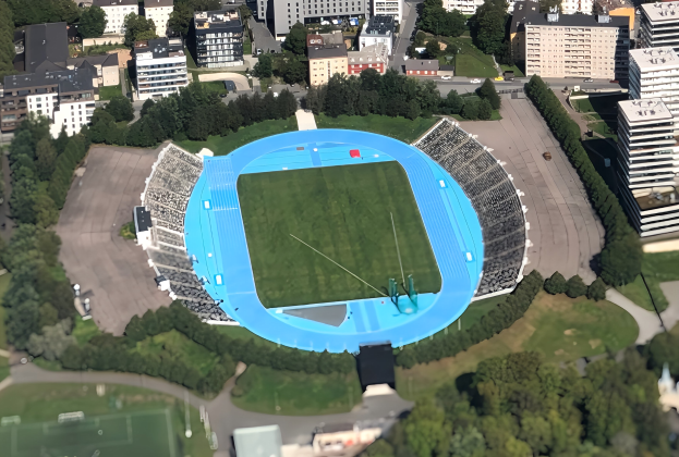 Rasen-WG in Koblenz: Menschenmenge am Oberwerth-Stadion hält an